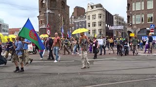 Protestmars tegen Coronamaatregelen trekt door Amsterdam  01 aug 2021 [upl. by Tammie]