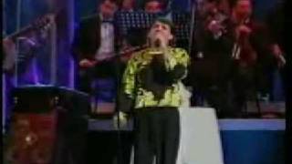 Cristian Castro vuelveme a querer  mi vida sin tu amor llorar por dentro live [upl. by Ylrebmik]