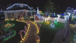 Natal Mais Lindo de Curitiba  PR Rua Iluminada Familia Moletta 2019 Com Show de Luzes [upl. by Norehc]