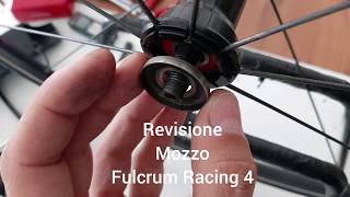 Sostituzione cuscinetti su ruote Fulcrum Racing 45 [upl. by Annoet503]