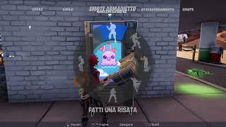 Danza per Llana davanti a un distributore automatico per 5 secondi  Fortnite [upl. by Bartel]