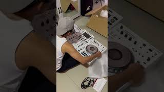 UNBOXING Pioneer XDJXZ White Edition 🥶🤍 edmerlou rekordboxdj [upl. by Hgielsa]