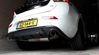 Volvo V40 T5 20L cold start Polestar Exhaust [upl. by Marcelo]