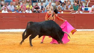 Manuel Escribano segundo toro Écija Sevilla 16092023 [upl. by Oiralednac]