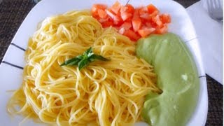 Receta Italiana Pasta al Pesto  Mi Preferida [upl. by Noivart]