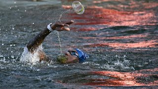 Ana Marcela Cunha fica em 4º na maratona aquática  AFP [upl. by Ennirak568]