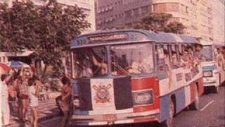 Corinthians  A invasão do maracanã em 1976 [upl. by Ahsinhoj]