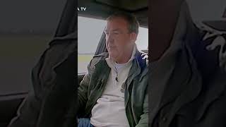 Jeremy Clarkson esce e rientra da un auto in corsa [upl. by Meggy]