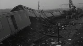 Treinramp bij Harmelen 1962 [upl. by Aelahc]