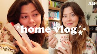 HOME VLOG CHRISTMAS GIFT SHOPPING  LATEST READS  Lucy Wood [upl. by Diane]