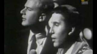 Simon and Garfunkel  Homeward Bound 1966  Live [upl. by Collbaith]