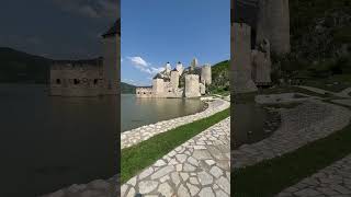 Fortezza di Golubac fortezza [upl. by Anoved]