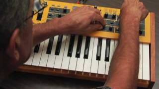 Demo MoPho Keyboard DSI Dave Smith Instruments [upl. by Ahsaeym388]