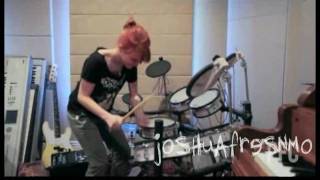 Hayley williams playing the Drums [upl. by Miehar]