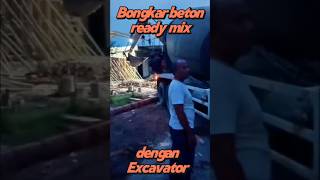 Sedihnya operator truk molen Bongkar beton ready mix dengan excavator shorts [upl. by Bernadene378]