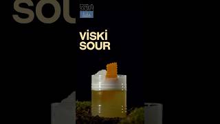 ▶️ Klasik kokteyllerde bugün günlerden Viski Sour 🥃shorts viskisour [upl. by Ruby]