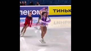 я тута вы figureskating фигурноекатаниечемпионатмира сашатрусова камилавалиева [upl. by Mairim]