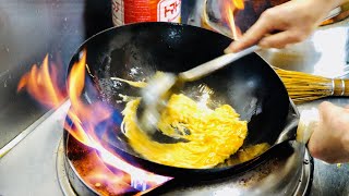 【町中華 龍門】超火力で作る天津カレーチャーハンと五目焼きそばが見てて楽しすぎる！Japanese delicacy food Chinese Curry fried rice [upl. by Corsiglia]