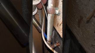 Replacing a broken tub diverter  HandsomeOrHandy HomeMaintenance PropertyMaintenance Plumbing￼ [upl. by Ahseat]