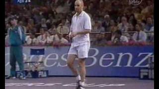 Lleyton Hewitt vs Andre Agassi Masters Cup 2001  Sydney Round Robin [upl. by Sabella]