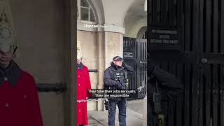 Armed police officer shuts down tourists heckling Kings Guard [upl. by Atilef]