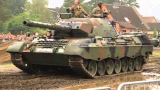 Stahl auf der Heide 2014 ★ Vorstellung Leopard 1 A5 ★720p60fps [upl. by Katrine28]