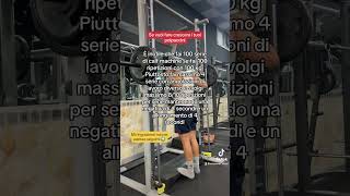 Anche se ho i polpacci di uno scoiattolo 😎 gym palestra legday videodivertenti [upl. by Appleby]