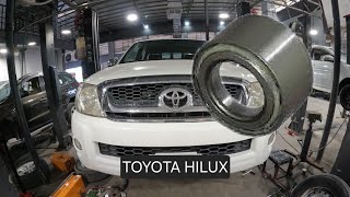 remplacement du roulement de roue avant  toyota hilux 20052015 spécifications de couple [upl. by Nilhtac374]