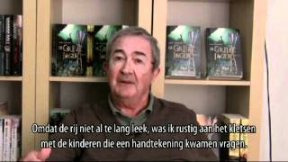 John Flanagan spreekt Nederlandse Grijze Jagers toe [upl. by Hands]