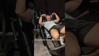 knackendeschmerzende Knie loswerden shorts gym fitness gymmotivation workout health [upl. by Neehcas]