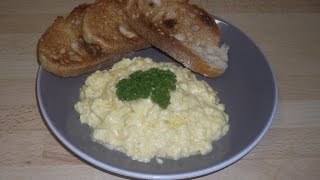 Comment faire la VRAIE RECETTE DES OEUFS BROUILLES [upl. by Gninnahc]