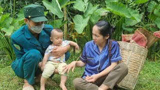 17yearold single mother Help the policeman who had an accident Harvest potato to sell child sick [upl. by Nafri]