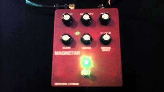 Mountainking Electronics Magnetar Fuzz  The Controls  BASS Demo [upl. by Hermine]