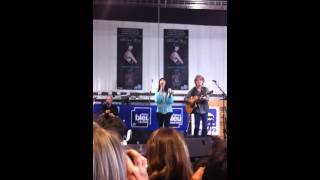 Nolwenn Leroy Juste pour me souvenir ShowCase Carpentras février 2013 [upl. by Ninahs587]