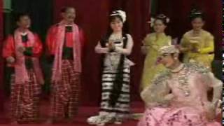 Myanmar Dance မင္းသား ေမာင္ခင္လွိုင္ [upl. by Eisned]