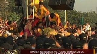 24 Oras Imahen ng Nazareno halos sumubsob sa pagapaw ng mga deboto [upl. by Colan]