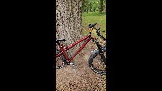 Hardcore Hardtail Bike Check Sick Hacksaw [upl. by Ylrad]