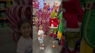 Viendo navidad en Home Depot The Grinch  merrychristmas samy [upl. by Bev]