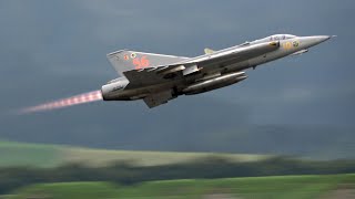 4Kᵁᴴᴰ Saab J35J Draken Afternoon Display with AMAZING Afterburner  AIRPOWER ZELTWEG 2019 [upl. by Steinman43]