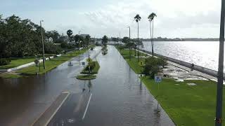 Cars Plough Through Floodwaters as Tampa Braced for Hurricane Helene [upl. by Isak]