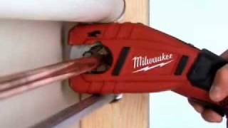 Milwaukee C12PC 12v Lithium Ion Pipe Cutter [upl. by Aleet]