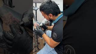 Acompáñame a restaurar este viejo tatuaje tattoo tattooartist athlete tatuaje tatuajemexicano [upl. by Eiluj]