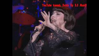 Mireille Mathieu  Mille colombes Live Im Olympia2005 [upl. by Tynan]