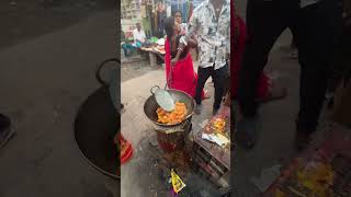 BIHARI FAMOUS KACHDI LITTI BREAD SELLING IN PATNA patna streetfood [upl. by Eanwahs]