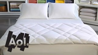 How to Make the Most Comfortable Bed  Martha Stewart [upl. by Ennovad]