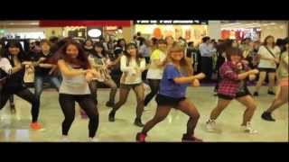 Gangnam Style Flashmob at Square 2 Singapore [upl. by Paolina494]