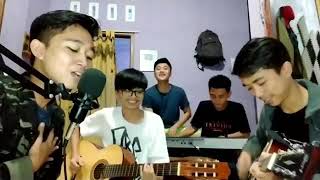 suaranya bikin baper cewekcewek nih  dengan nafasmu  COVER [upl. by Sidonnie]