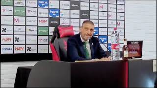 Entrenador del Unicaja de Baloncesto en su partido contra Covirán [upl. by Shayna776]