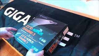 Gigabyte Z370 AORUS GAMING 3 Unboxing and preview [upl. by Ettenawtna]