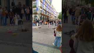 Munich Marienplatz münchen marienplatz juggler funnyshorts funnyvideo circus fun funny [upl. by Irallih]